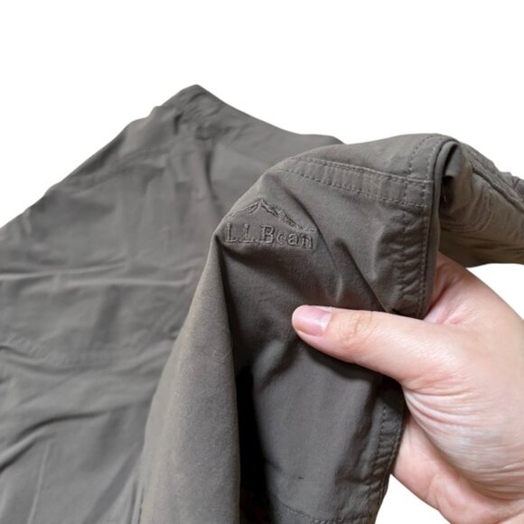 L.L. Bean Brown 9" Shorts Size Medium - Picture 5 of 6